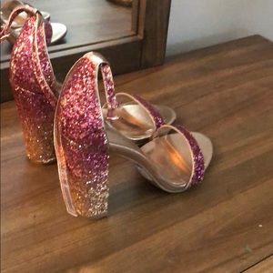 COPY - Pink and gold heels